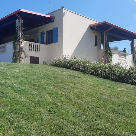 Mariam House Dom wakacyjny *
